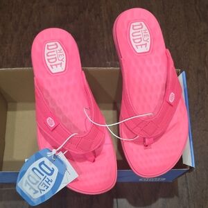 Hey Dude Womens Christi Flip Mono Electric Pink Sandals